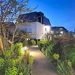 Lägenhet La Loge Des Jardins Du Petit Port *